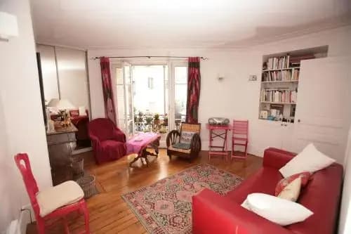 Cozy Parisian 1 Bedroom (365) - Photo 2