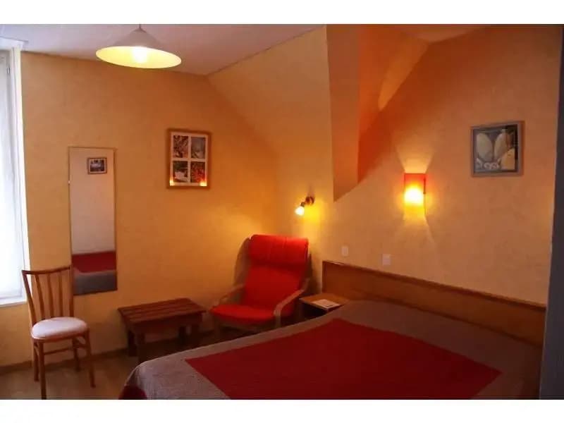 Logis les Chemins Francis - Modern Hôtel - Photo 1