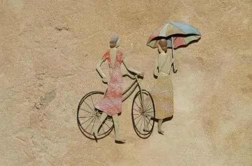 Les Demoiselles - Miniature 7