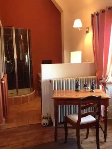 Château de la Giraudière entre Angers et Saumur - Miniature 8