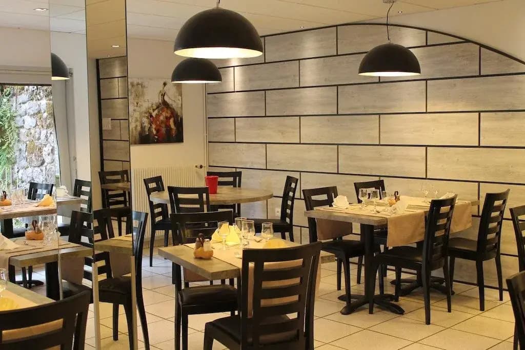 Hotel Restaurant Aux Genets d'Or - Photo 2