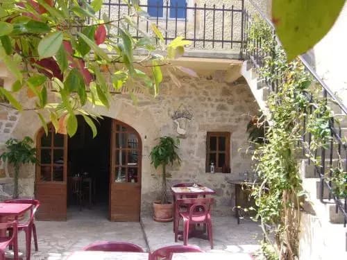 Hotel Des Arts - Miniature 6