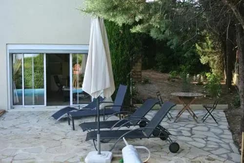 En Avignon - Miniature 8