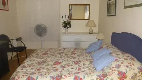 Andre One Bedroom - Photo 3