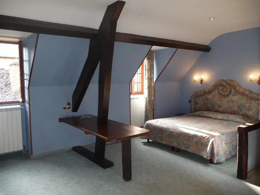 Logis Auberge Saint Jacques - Miniature 6