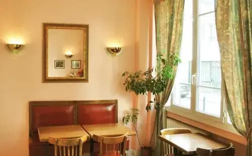 Hotel Avenir Jonquiere - Miniature 6