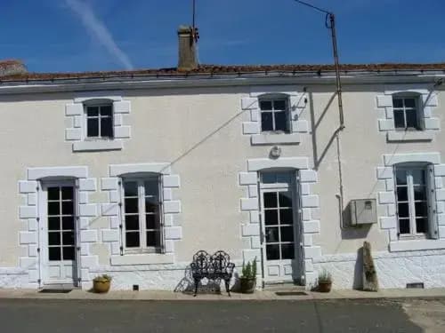 La Folie - Photo 1