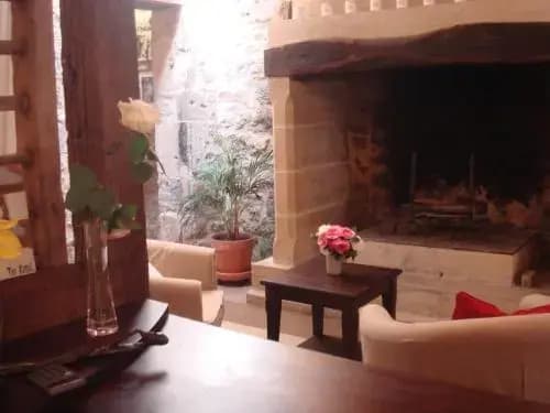 Hotel Des Arts - Photo 5