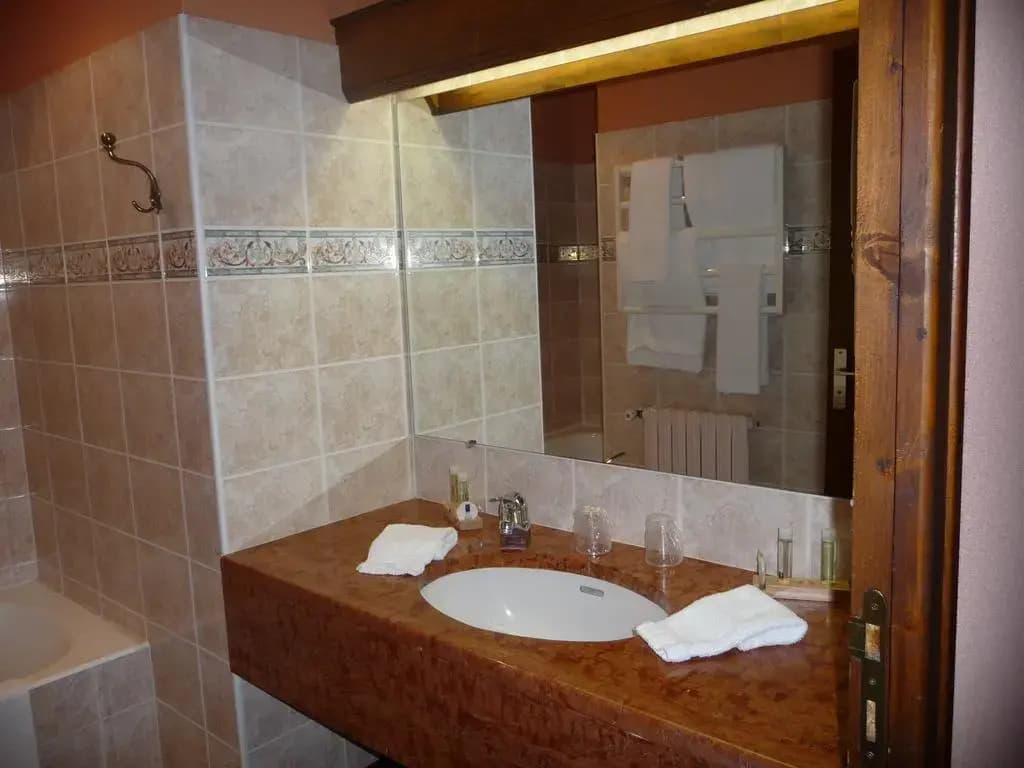 Logis Auberge Saint Jacques - Miniature 7