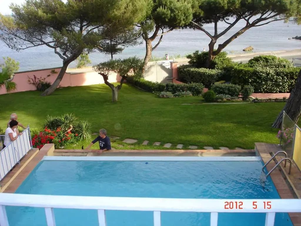 Villa Les Glycines - Miniature 8