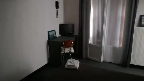 Hôtel Restaurant Douce France - Photo 3