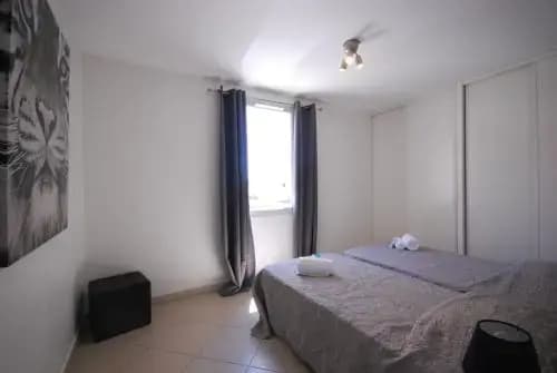 Appartement Deux Chambres avec Terrasse - Centre Cannes - Miniature 6