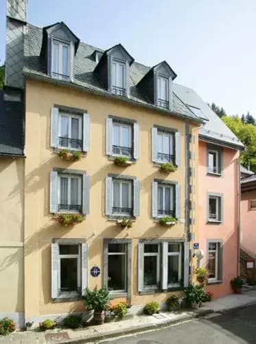 Hotel Le Progrés Dorlotel - Photo 1
