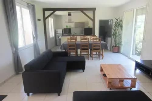 Maison Au Milieu De La Foret - Photo 2