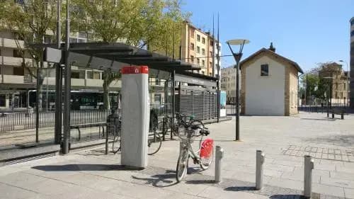 19Sisley - Photo 2