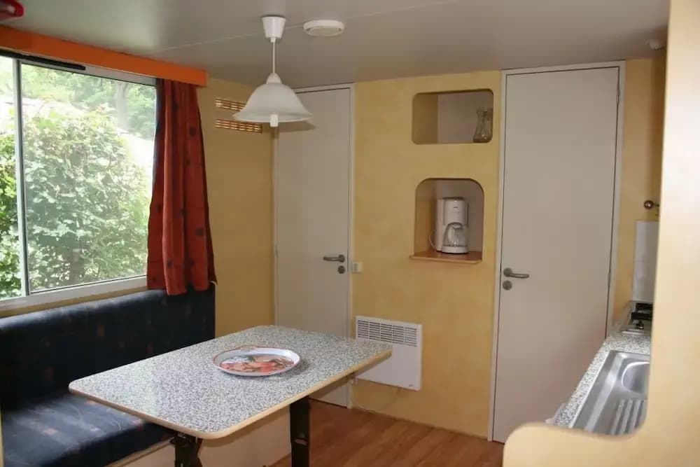 Country Camp camping Château La Grange Fort - Photo 1