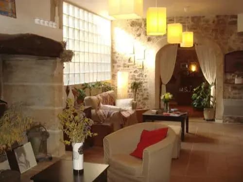 Hotel Des Arts - Miniature 7