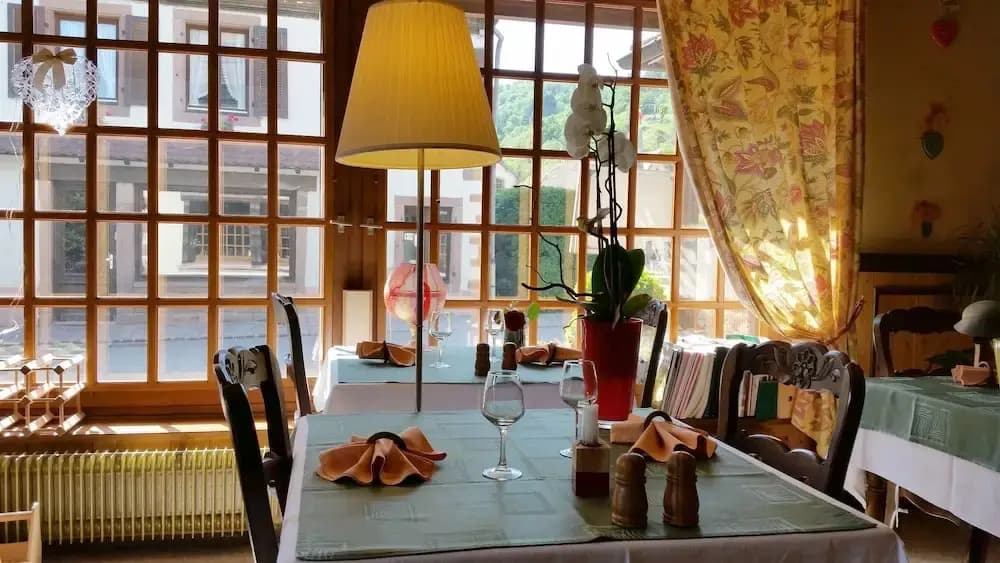 Hôtel Aux Deux Clefs - Photo 1
