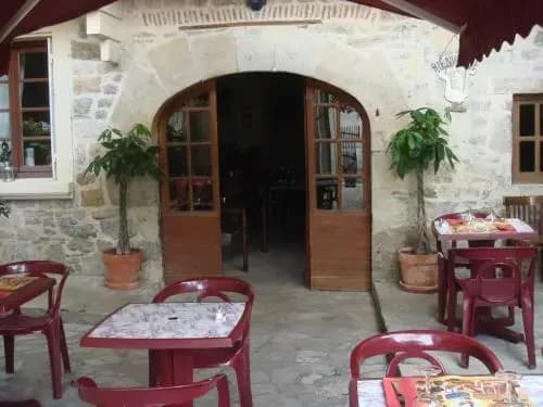 Hotel Des Arts - Miniature 8