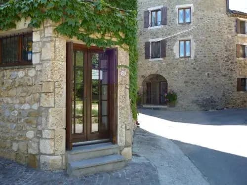 La Vieille Tour - Photo 1