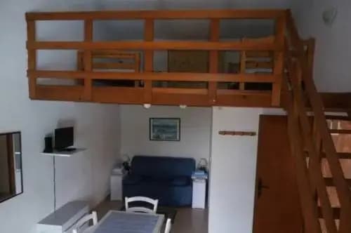 Studio-mezzanine dans villa - Miniature 7