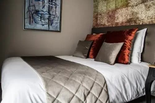 Les Chambres de Louise - Miniature 6