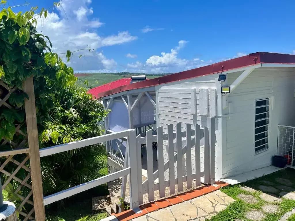 Charmant Bungalow avec piscine - Photo 1
