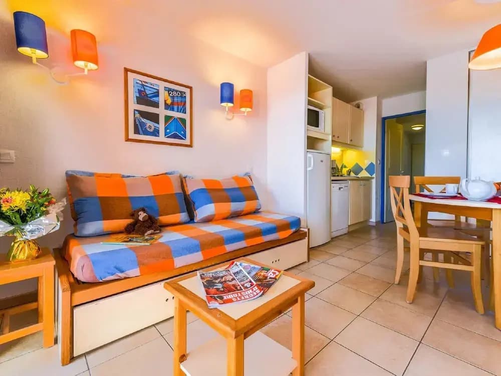 Comfortable Apartment With Dishwasher 2 km Away From the sea - Miniature 7