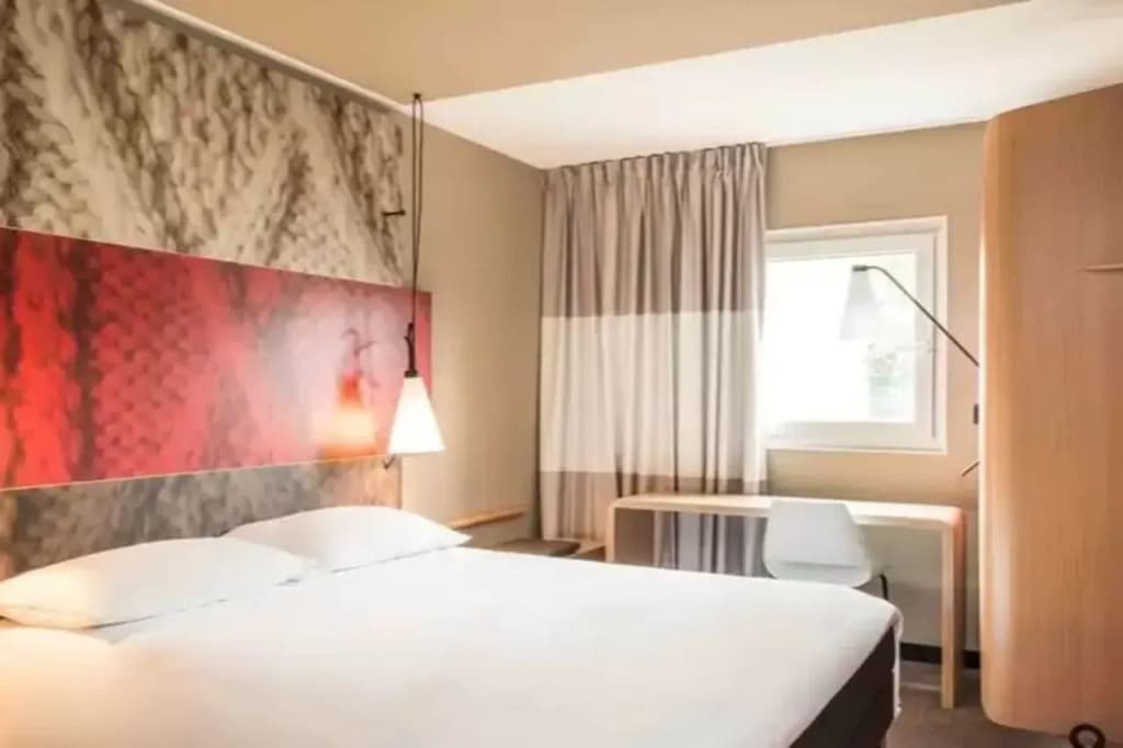 ibis Paris Porte de Clichy Centre - Photo 5