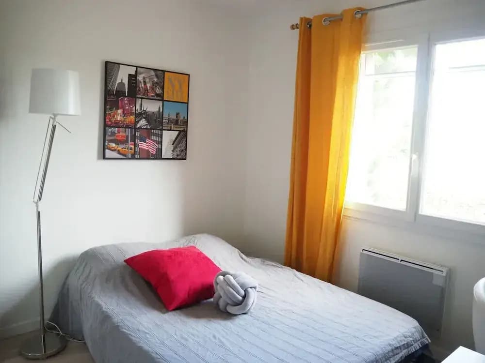 Holiday Home in Pertuis With Private Pool - Photo 2