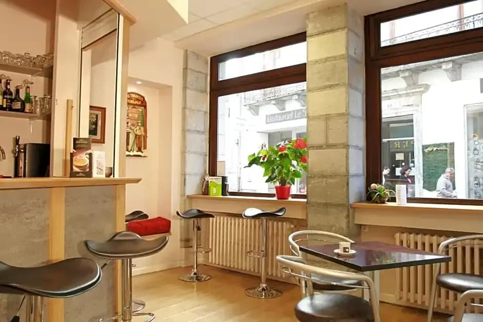 Hôtel Christian - Photo 2