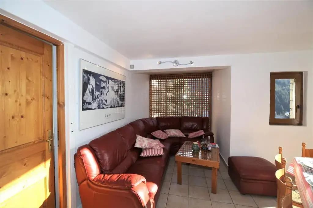 Apartment Renard 140m2 - 5-6 rooms - Living room with fireplace - Photo 3