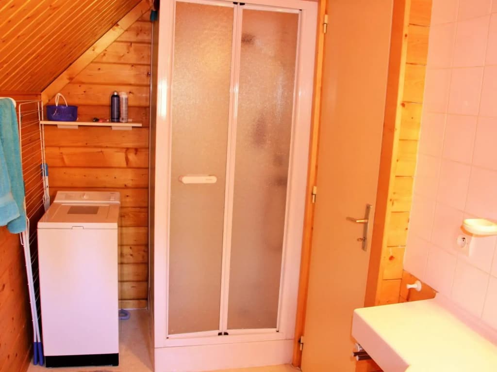 Pretty Chalet in Beaulieu France With Private Swimming Pool - Miniature 6