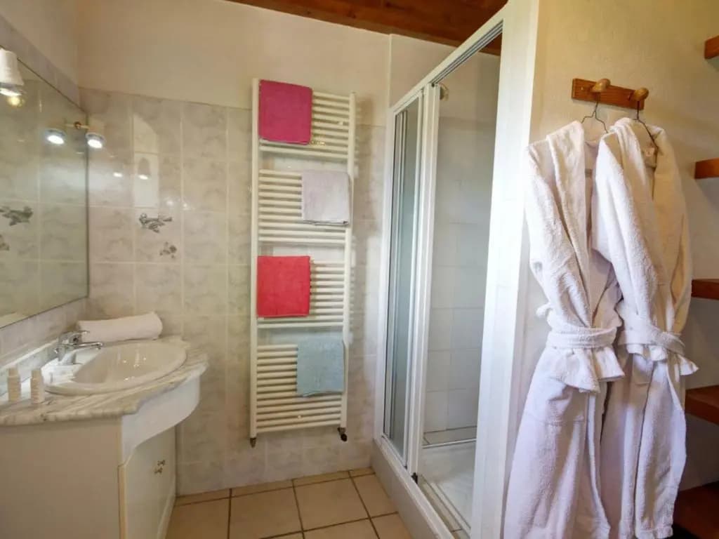 Gîte Les Salles, 4 pièces, 6 personnes - FR-1-496-61 - Miniature 7