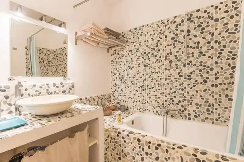 New Bastide Couronne d Aix Luxury in Aix-en-provence A Sophisticated Retreat for Families and Friends - Miniature 8