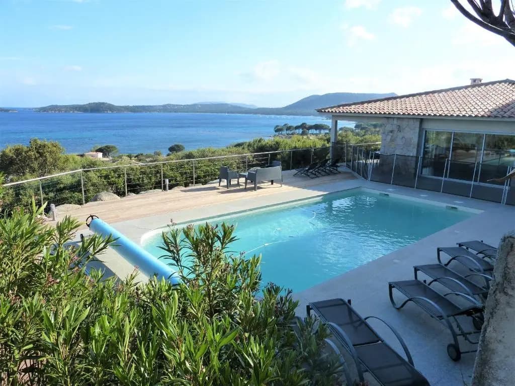 Magnifique villa vue mer et piscine chauffée à 250m de la mer - Miniature 6
