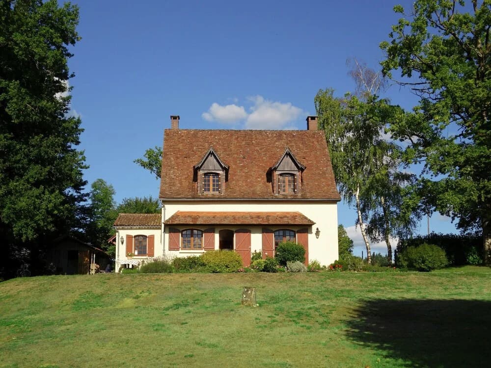 Lovely Villa in La Coquille with Swimming Pool - Photo 1