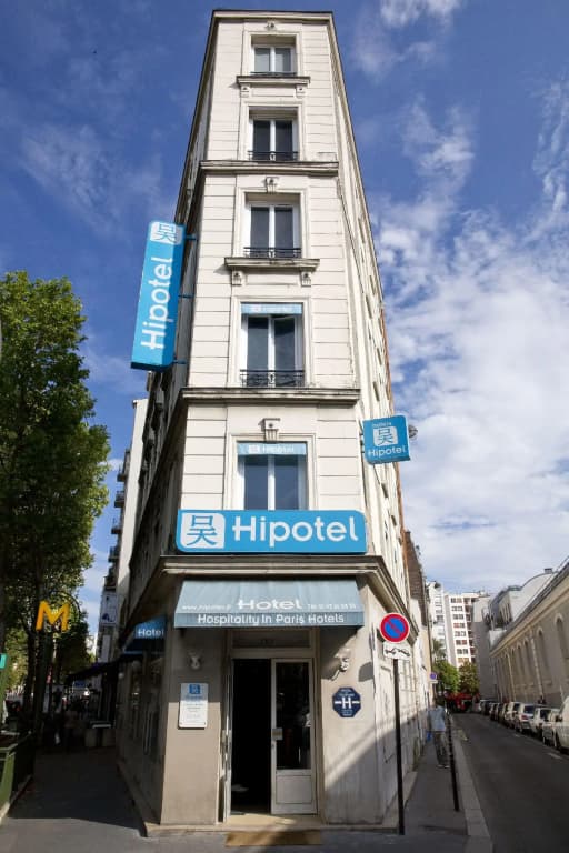 Hipotel Paris Belgrand Marie 20ème - Photo 1