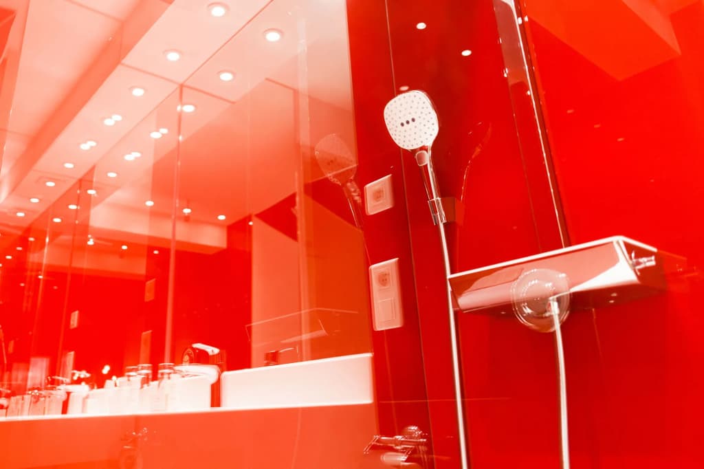 C Suites - Miniature 8
