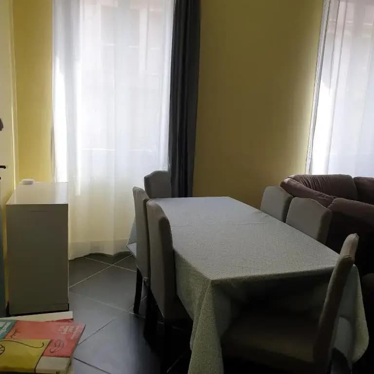 Appartement intra muros 8 personnes climatisé Wifi stationnement facile - Miniature 6