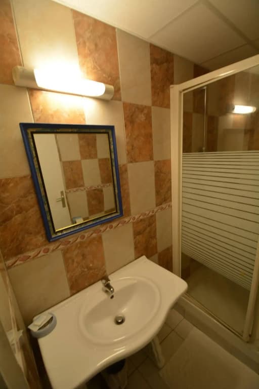 Bayfront Hotel - Miniature 7