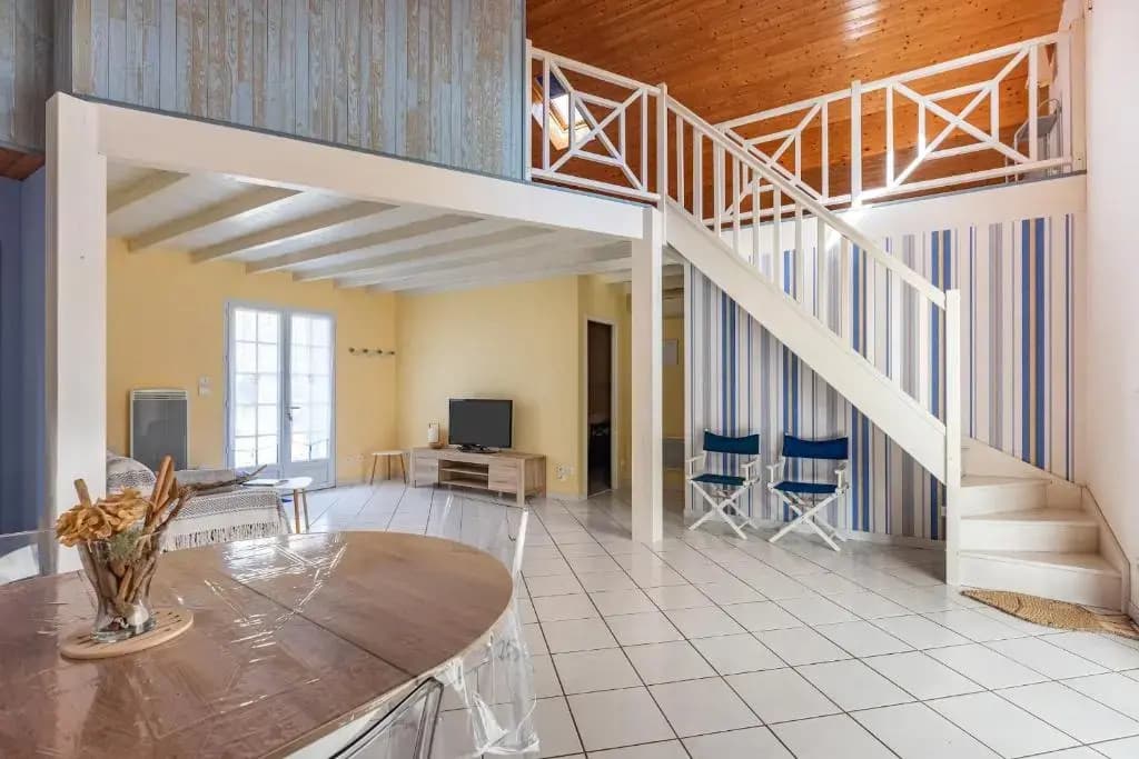 Venez decouvrir cette maison familiale de 100m2 situee a Lacanau, detente garantie - Photo 3