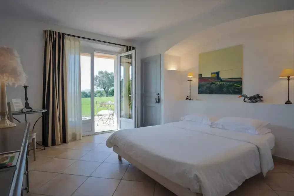Hôtel Villa Les Rosiers - Photo 1