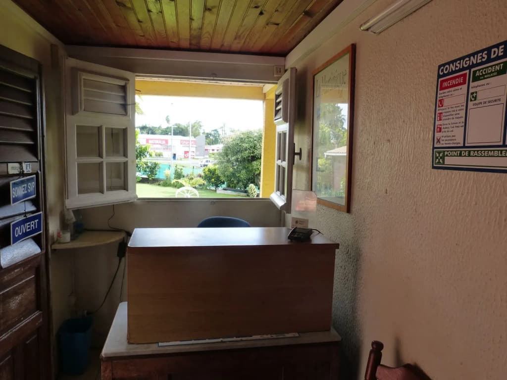 Airport Hotel - Miniature 8