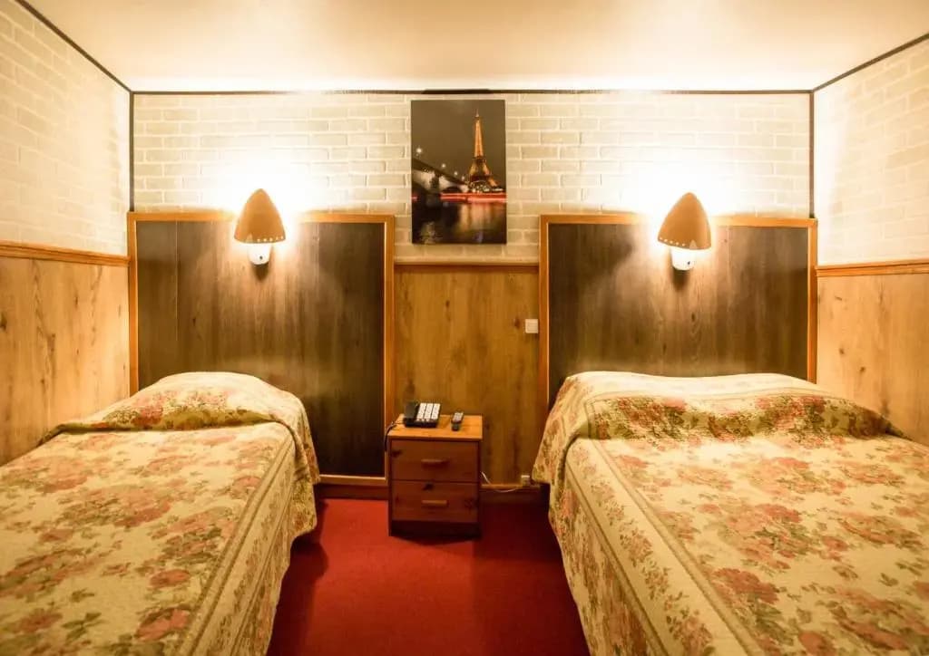 Hôtel Fiat - Miniature 6