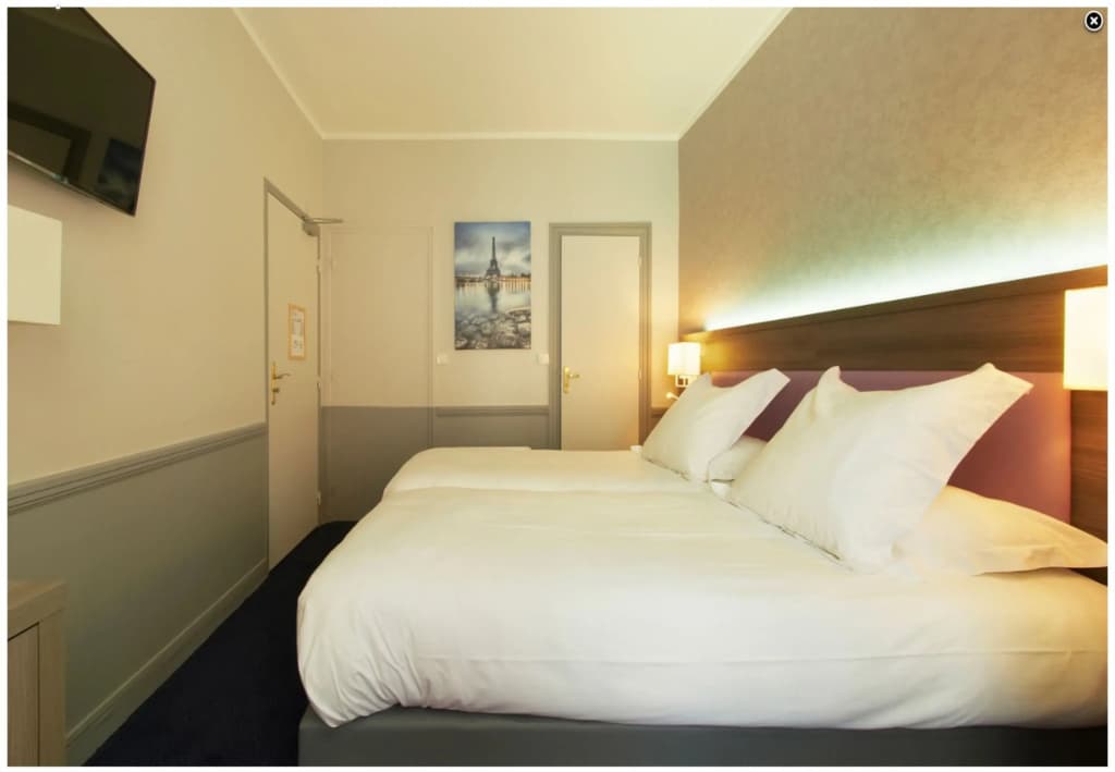 Hôtel Poussin - Photo 3