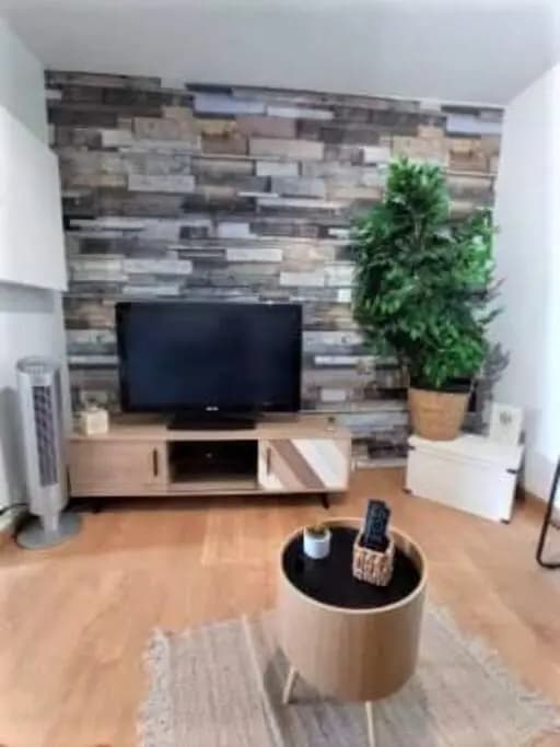 Grand Appartement (Max 10 personnes) à 20 min de la mer - Miniature 6