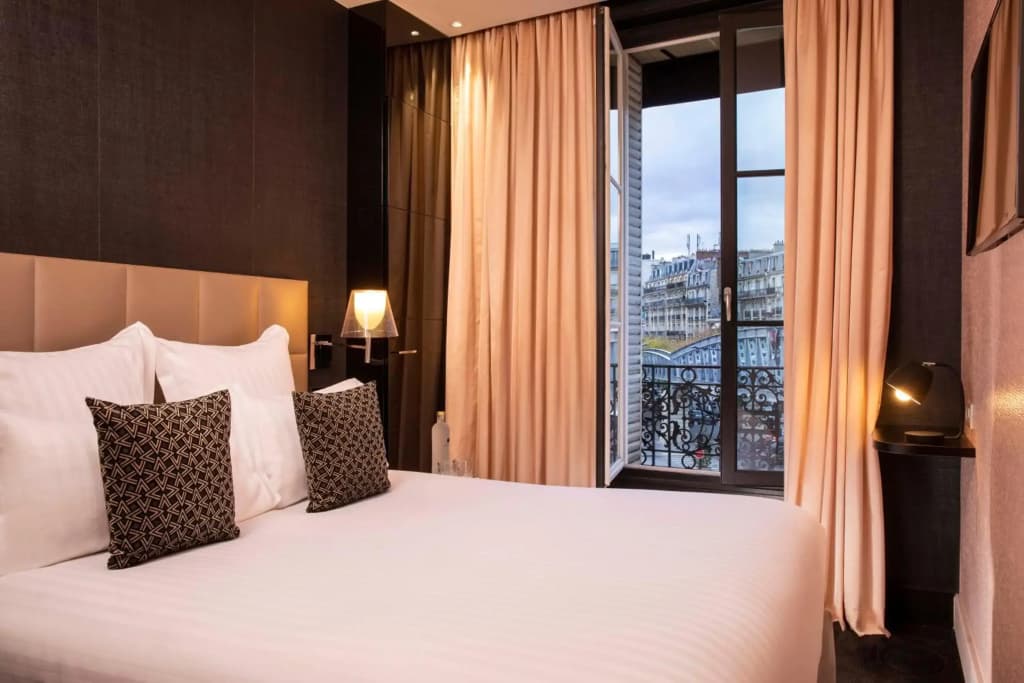 First Hotel Paris Tour Eiffel - Miniature 7