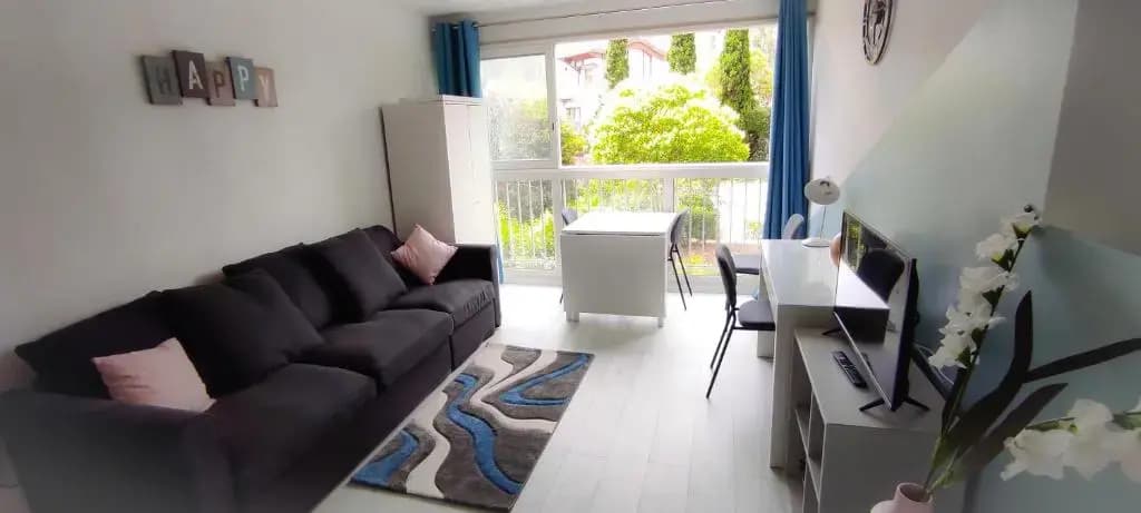 Studio 26m2 centre ville rénové avec parking privé - Photo 1