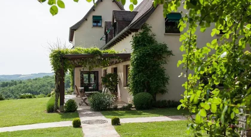 Villa Touloumo - Photo 1